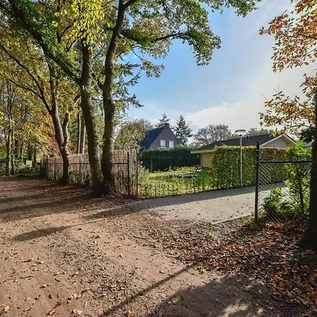 Huinerhofje 3 - Vrijstaand, Grote Tuin, Rust En Veel Privacy Nabij Uitgestrekte Bossen Putten