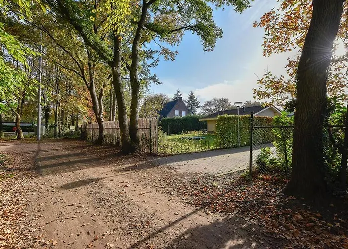 Huinerhofje 3 - Vrijstaand, Grote Tuin, Rust En Veel Privacy Nabij Uitgestrekte Bossen 푸텐