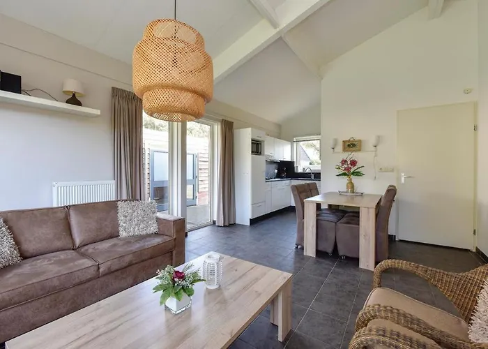 Huinerhofje 3 - Vrijstaand, Grote Tuin, Rust En Veel Privacy Nabij Uitgestrekte Bossen Dom wakacyjny Putten