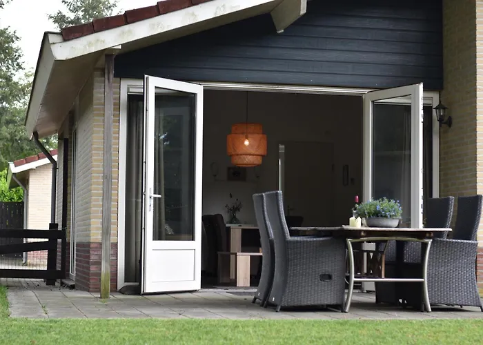 Huinerhofje 3 - Vrijstaand, Grote Tuin, Rust En Veel Privacy Nabij Uitgestrekte Bossen Putten