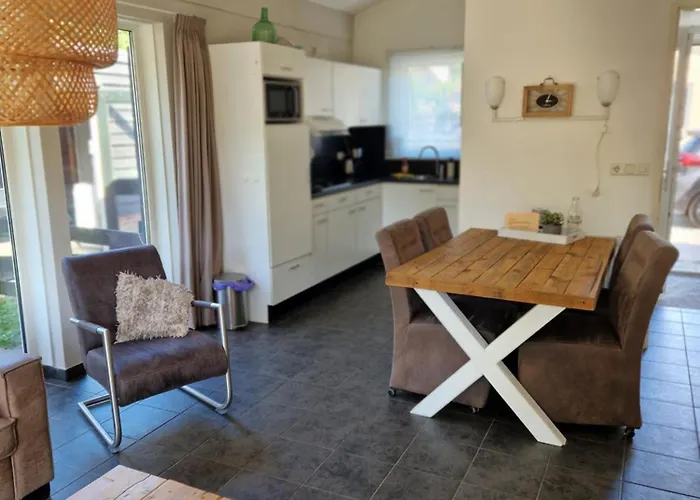 펜션 Huinerhofje 3 - Vrijstaand, Grote Tuin, Rust En Veel Privacy Nabij Uitgestrekte Bossen